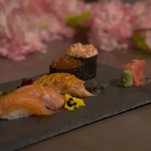 Set Sushi Tổng Hợp 5 Miếng Chuẩn Nhật