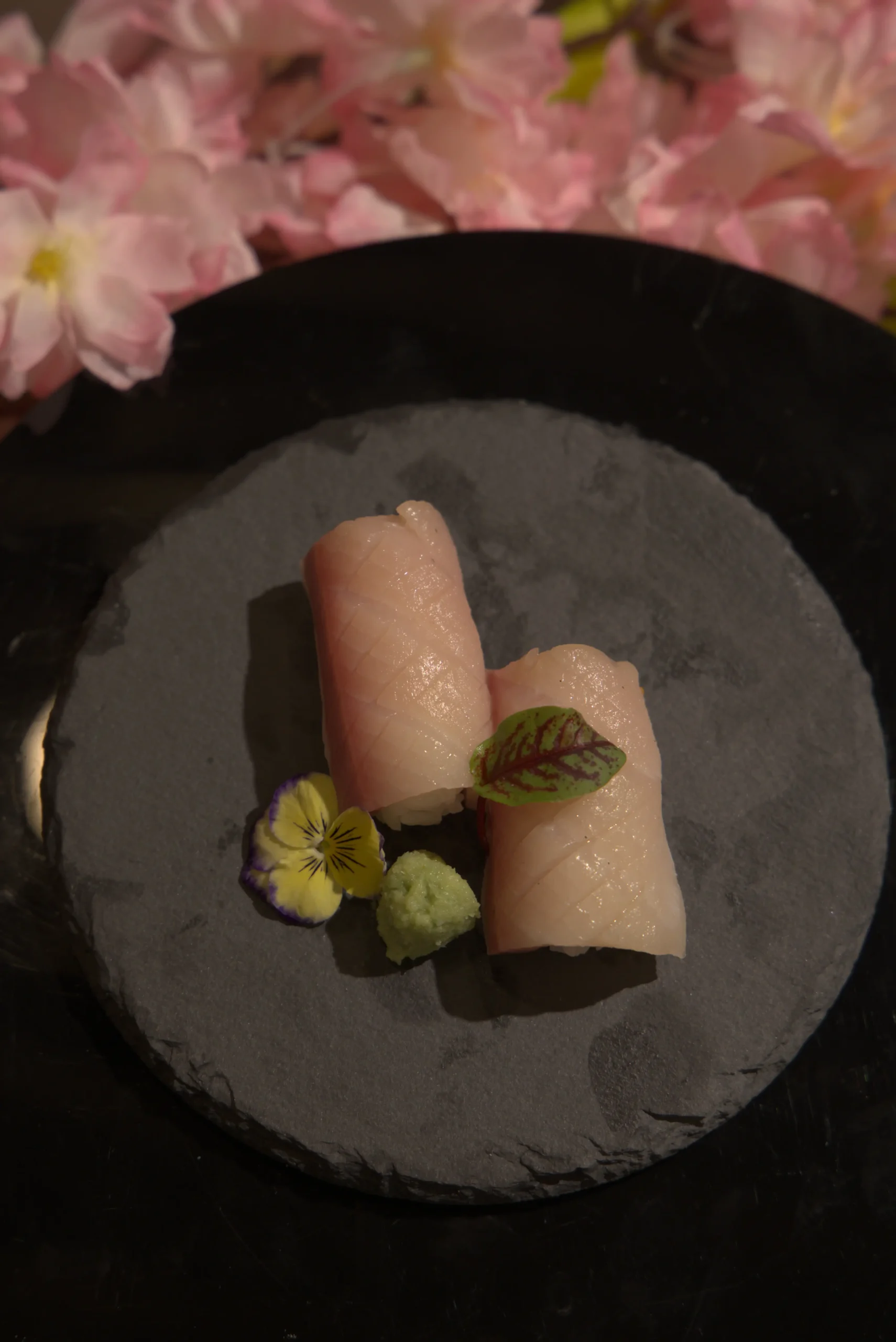 Hamachi Nigiri