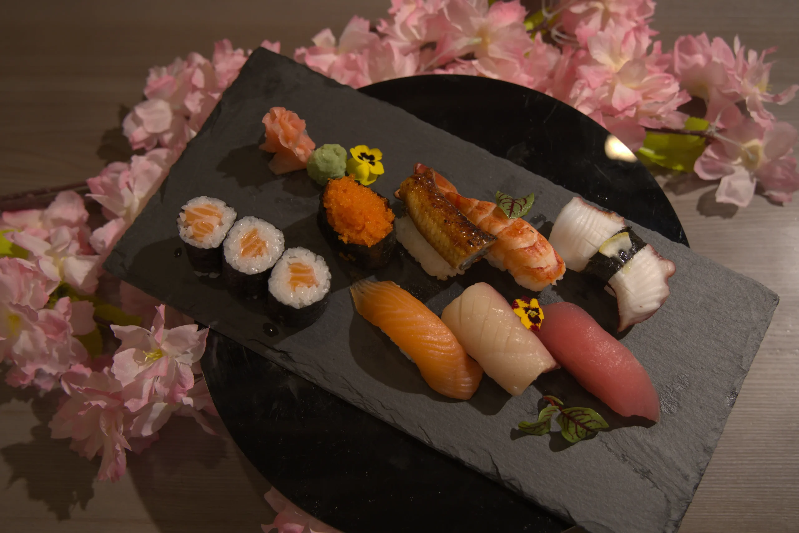 Set Sushi Tổng Hợp 7 Miếng Chuẩn Nhật