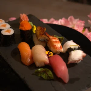 Set Sushi Tổng Hợp 7 Miếng Chuẩn Nhật