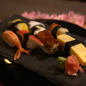 Set Sushi Tổng Hợp 7 Miếng Chuẩn Nhật