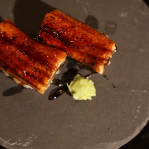 Unagi Nigiri (Sushi Lươn Nướng)