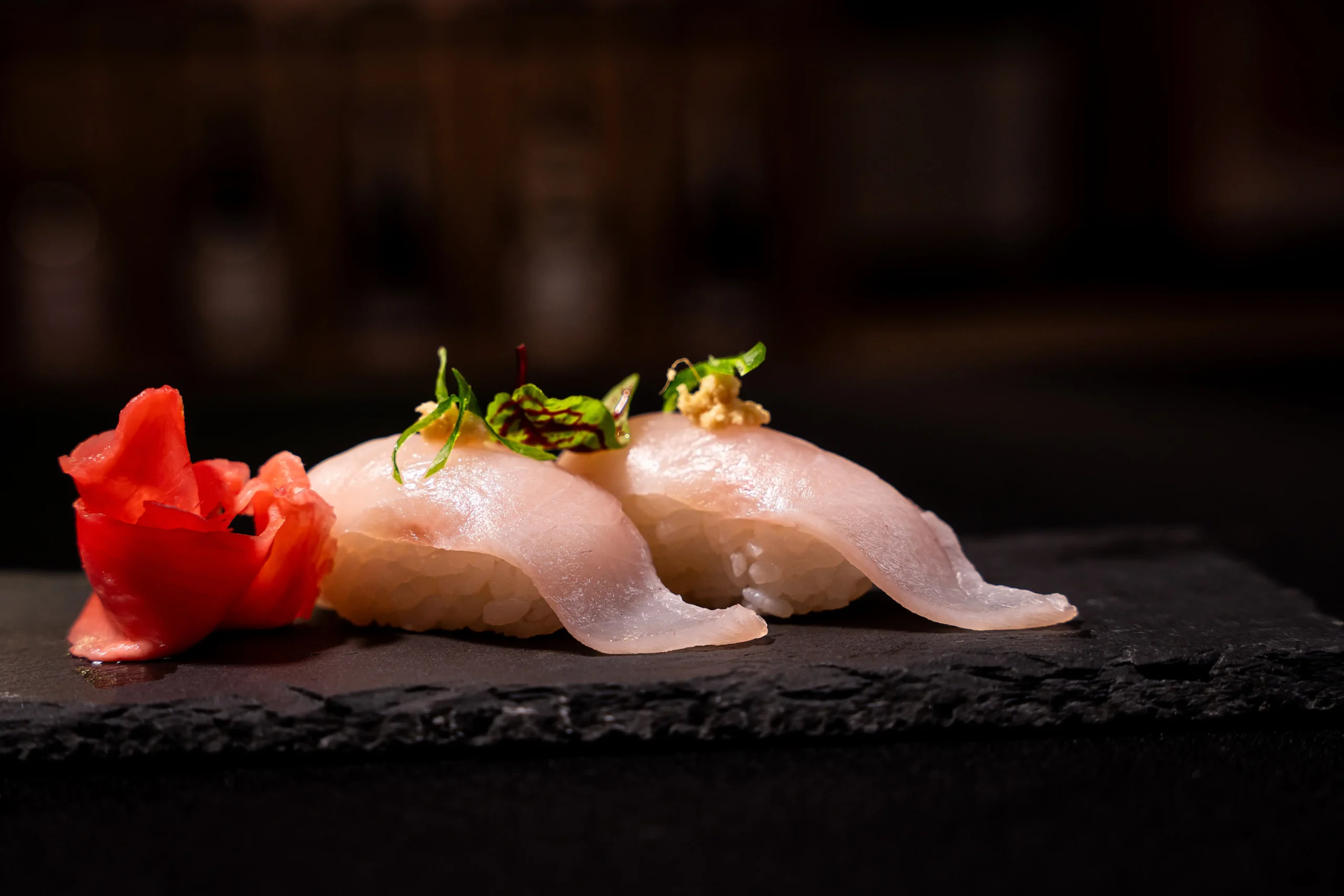 Shima Aji Nigiri (Sushi Cá Khế Sọc)