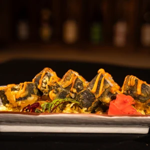 Cuộn Cá Hồi Chiên Sốt Phô Mai (Fried Salmon Roll with Cheese Sauce)